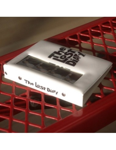 UNE Mini Album - The Lost Diary USB