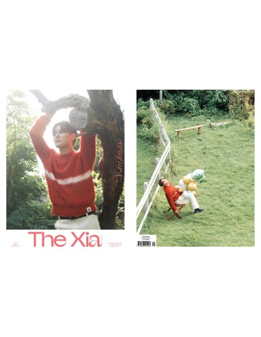 [Pre Order] The Xia PHOTOBOOK (C-Type)